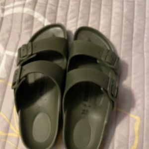 Birkenstock khaki Arizona sandal